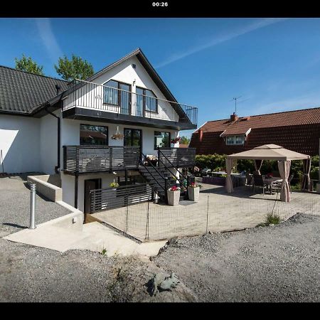 Laegenhet I Villa Pa Fornudden Tyreso Exterior photo